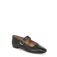 Michaela Mary Jane Flat