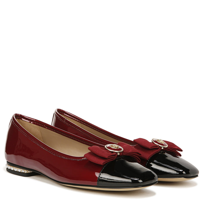 MAREN FLAT